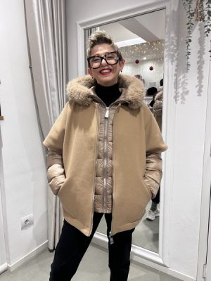 Piumino con cappa Markup